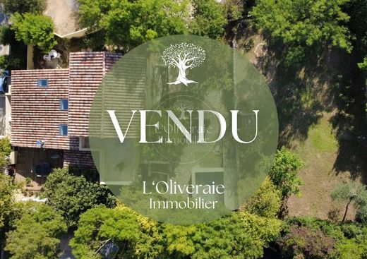 Casa di lusso a Auriol, Bocche del Rodano