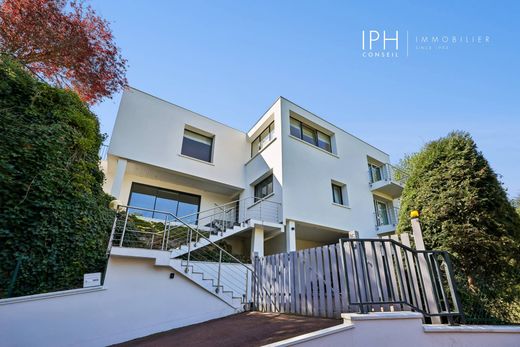 Luxus-Haus in Le Pecq, Yvelines