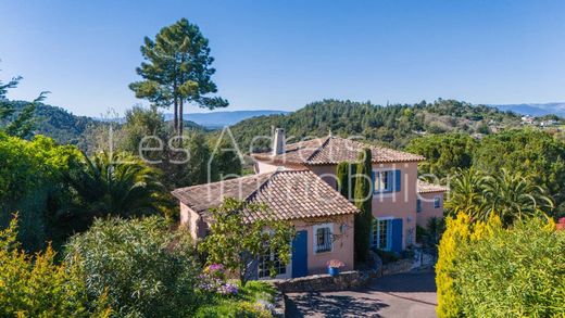 Maison de luxe à Les Adrets-de-l'Estérel, Var
