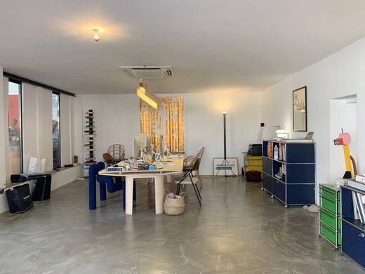 Oficina en Tolón, Var