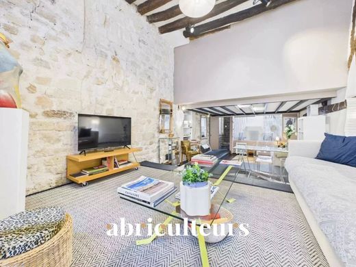 Apartment in Sorbonne, Jardin des Plantes, Saint-Victor, Paris