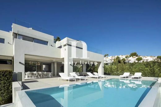 Villa in Nueva Andalucia, Provincia de Málaga
