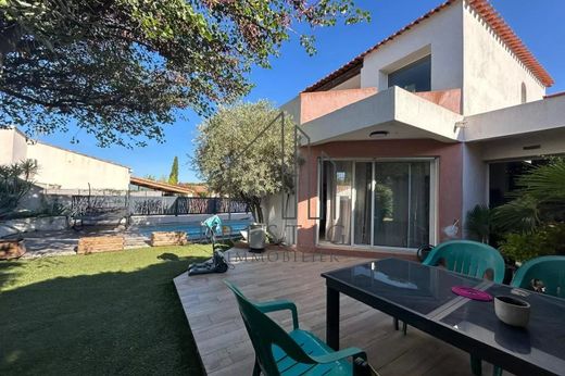 Luxe woning in Aubagne, Bouches-du-Rhône