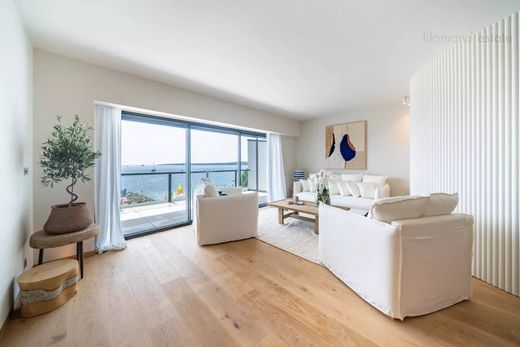 Apartment / Etagenwohnung in Cannes, Alpes-Maritimes