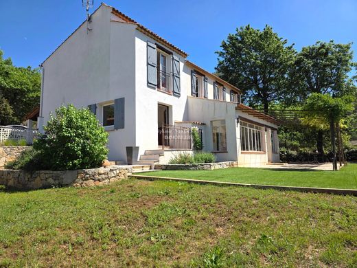 Вилла, Draguignan, Var