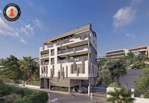 Daire Juan-les-Pins, Alpes-Maritimes