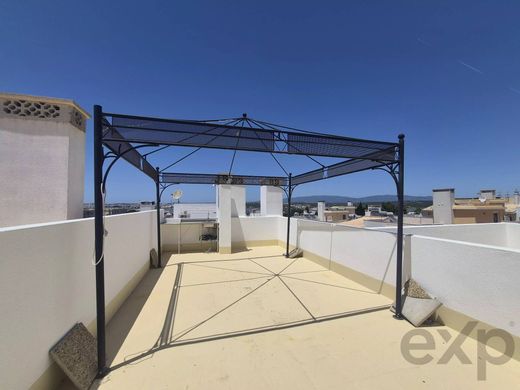Apartment / Etagenwohnung in Estômbar e Parchal, Lagoa