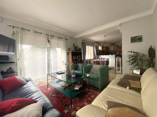 Piso / Apartamento en Aix-en-Provence, Bocas del Ródano