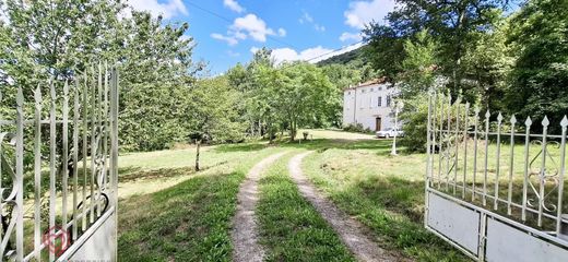 Kasteel in Cadarcet, Ariège