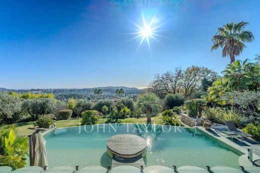Mougins, Alpes-Maritimesの高級住宅