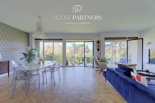 Apartment in Le Vésinet, Yvelines