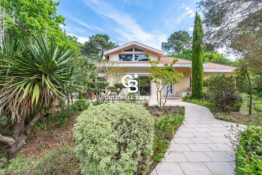 Luxury home in Arcachon, Gironde