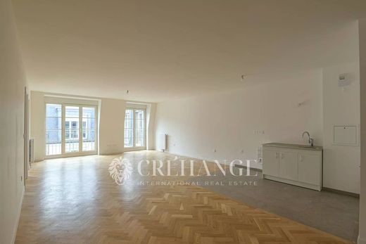 Apartment in Bougival, Yvelines