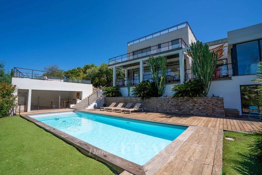 Villa in Cavalaire-sur-Mer, Var