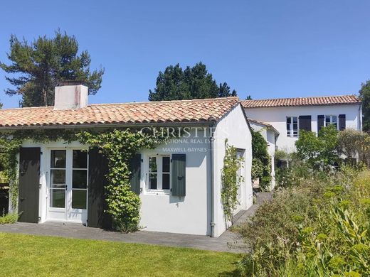 Luxury home in Les Portes-en-Ré, Charente-Maritime