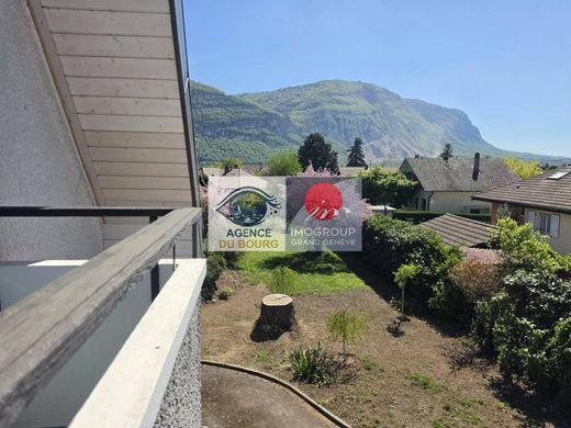 Maison de luxe à Gaillard, Haute-Savoie