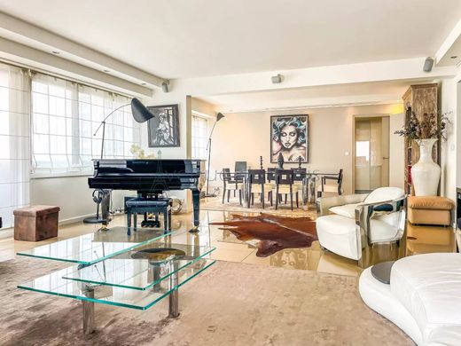 Apartament w La Muette, Auteuil, Porte Dauphine, Paris