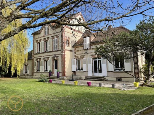 豪宅  Provins, Seine-et-Marne