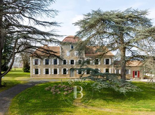 Castillo en Nogaro, Gers