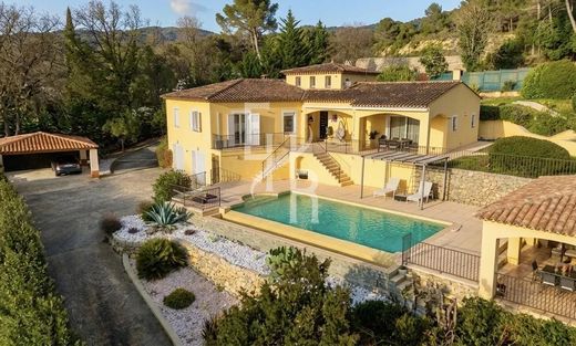 Luxury home in Mougins, Alpes-Maritimes