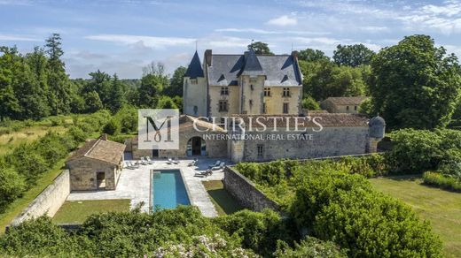 Schloss / Burg in Saintes, Charente-Maritime