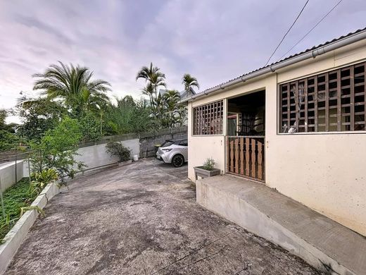 Casa de lujo en L'Étang-Salé, Reunión