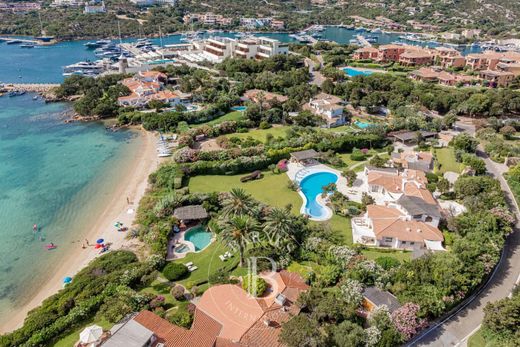 Villa Porto Cervo, Sassari ilçesinde