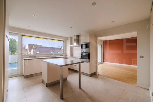 ﺷﻘﺔ ﻓﻲ Saint-Germain-en-Laye, Yvelines