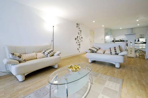 Apartment in Sèvres, Hauts-de-Seine