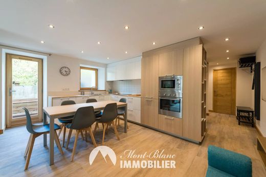 Apartment / Etagenwohnung in Chamonix, Haute-Savoie