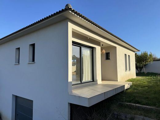 Villa in Penta-di-Casinca, Haute-Corse