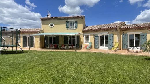 Luxury home in Arles, Bouches-du-Rhône