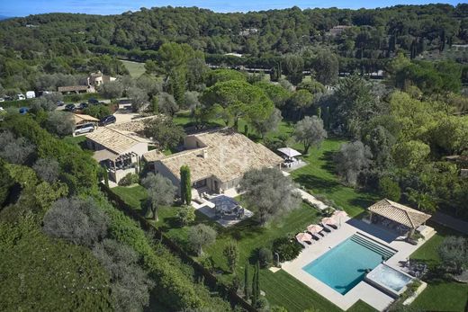 Luxury home in Mougins, Alpes-Maritimes