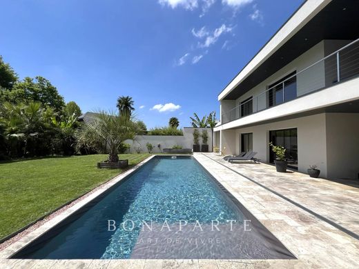 Luxury home in Pau, Pyrénées-Atlantiques