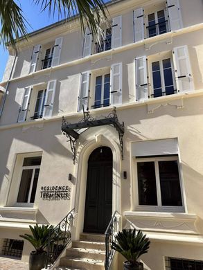 Wohnkomplexe in Sainte-Maxime, Var