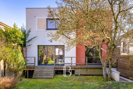 Maison de luxe à Viroflay, Yvelines