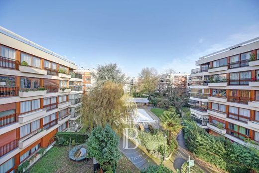 Apartment in Le Chesnay, Yvelines