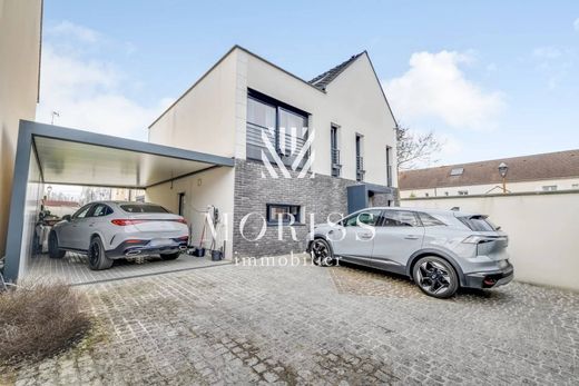 Luxus-Haus in Claye-Souilly, Seine-et-Marne