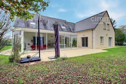 Luxury home in Joué-lès-Tours, Indre and Loire