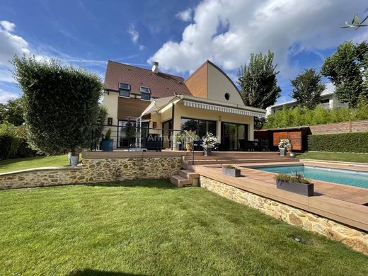 Luksusowy dom w Soisy-sur-Seine, Essonne