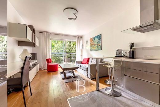 Apartment / Etagenwohnung in La Muette, Auteuil, Porte Dauphine, Paris