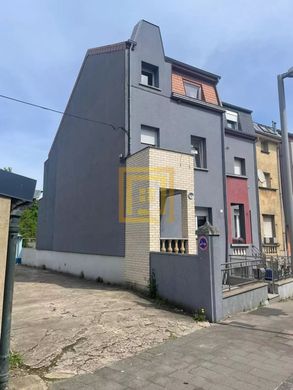 豪宅  Differdange, Canton d'Esch-sur-Alzette