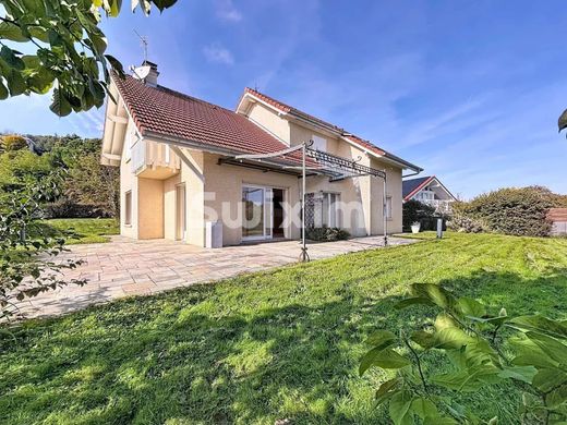Maison de luxe à Grilly, Ain