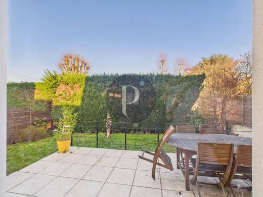 Luxury home in Igny, Essonne
