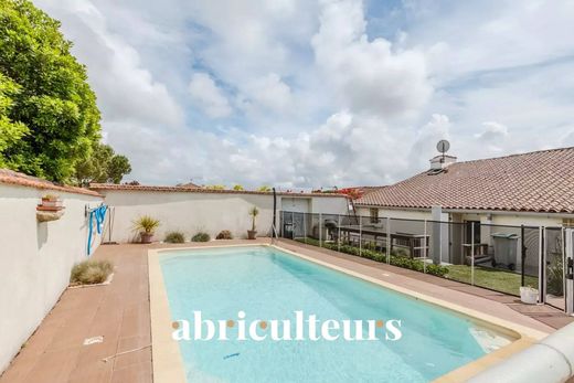 Luxury home in Thairé, Charente-Maritime