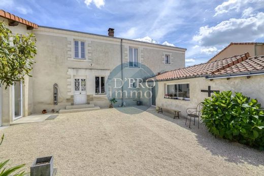 豪宅  Basse-Goulaine, Loire-Atlantique