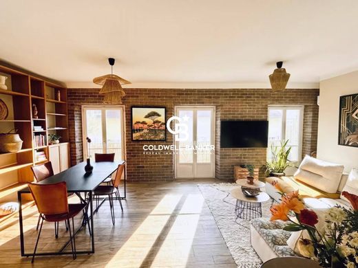 Apartment / Etagenwohnung in Nizza, Alpes-Maritimes
