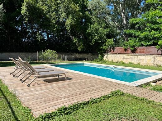 Luxe woning in Aimargues, Gard