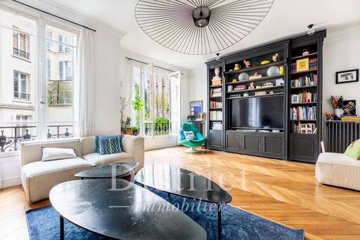 Apartment in Monceau, Courcelles, Ternes, Paris