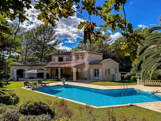 Luxus-Haus in Mougins, Alpes-Maritimes